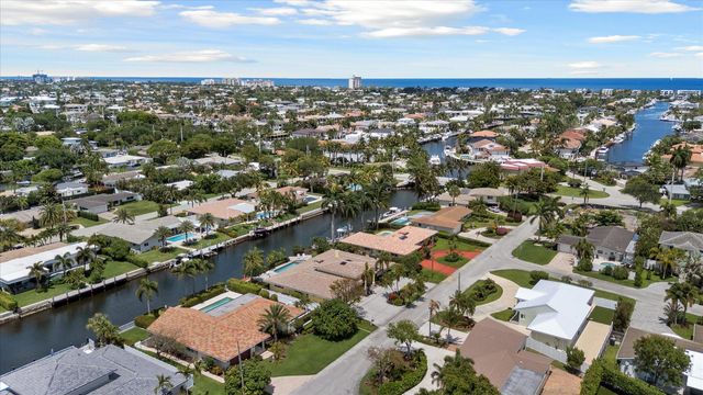 2141 NE 29th Street, Lighthouse Point, FL 33064
