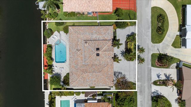 2141 NE 29th Street, Lighthouse Point, FL 33064