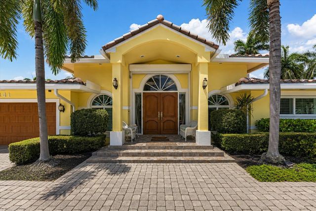 2141 NE 29th Street, Lighthouse Point, FL 33064