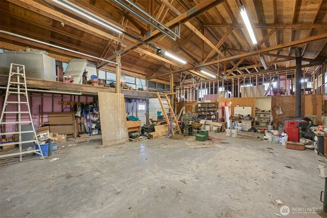 2233 W Shore Drive, Lummi Island, WA 98262