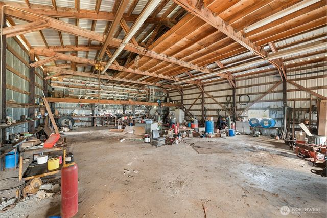 2233 W Shore Drive, Lummi Island, WA 98262