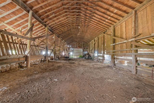 2233 W Shore Drive, Lummi Island, WA 98262