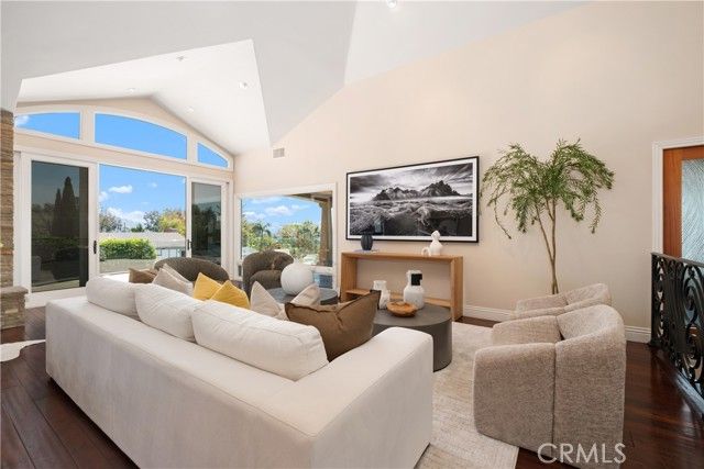 535 High Dr, Laguna Beach, CA 92651