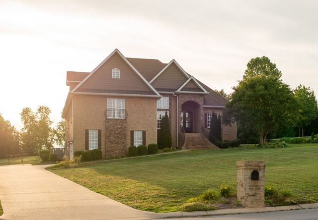 116 Cassandra Dr, Cottontown, TN 37048