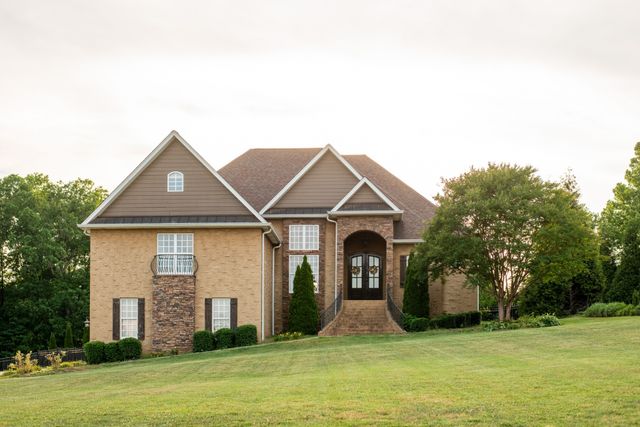 116 Cassandra Dr, Cottontown, TN 37048