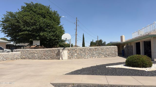 8901 PARKLAND Drive, El Paso, TX 79925