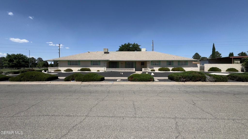 8901 PARKLAND Drive, El Paso, TX 79925