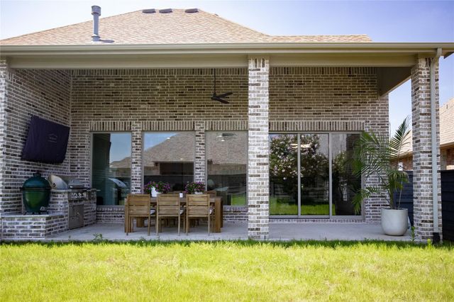 829 Boardwalk Way, Little Elm, TX 76227