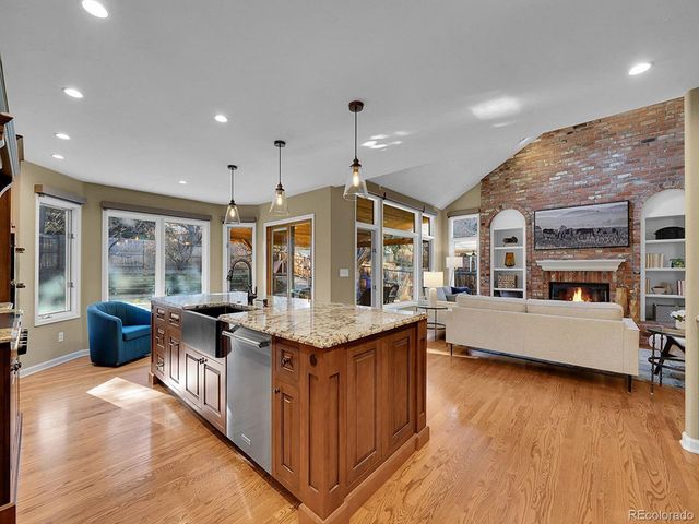 930 W Dry Creek Rd, Littleton, CO 80120