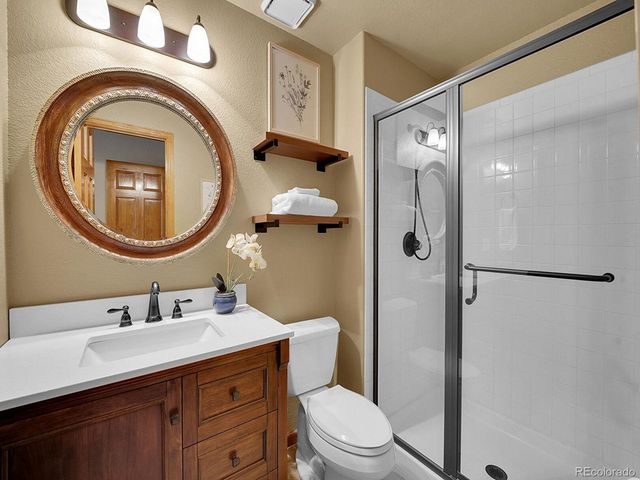 930 W Dry Creek Rd, Littleton, CO 80120