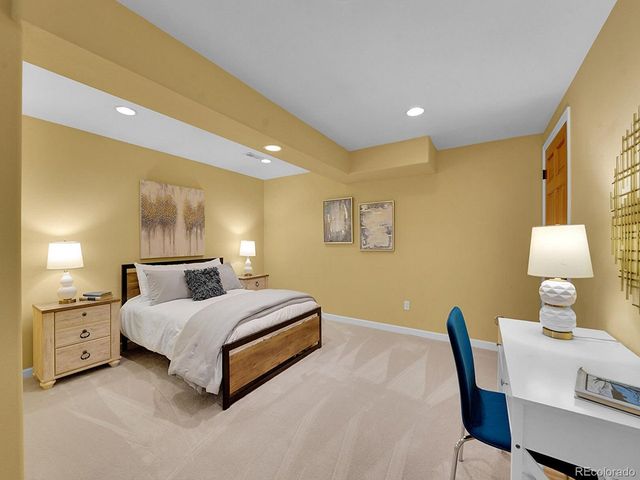 930 W Dry Creek Rd, Littleton, CO 80120