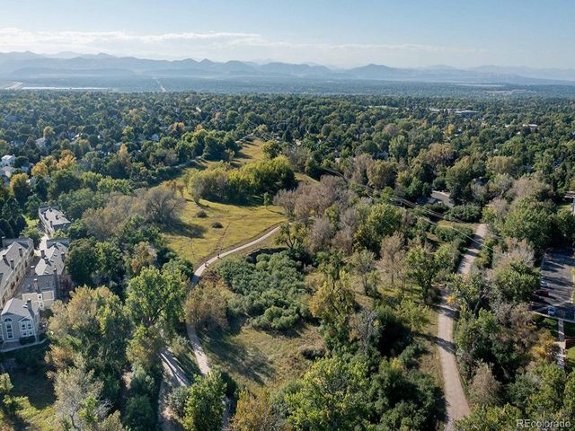 930 W Dry Creek Rd, Littleton, CO 80120