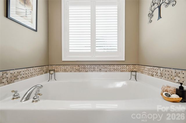 7627 Maple Bluff Lane, Concord, NC 28025
