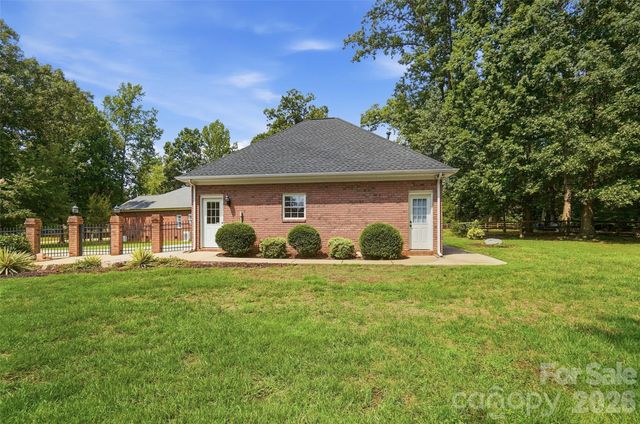 7627 Maple Bluff Lane, Concord, NC 28025