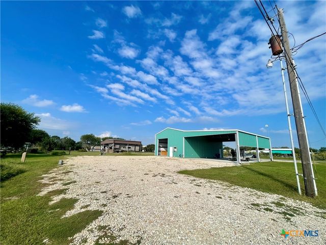 211 N 5th Street, Port O'connor, TX 77982
