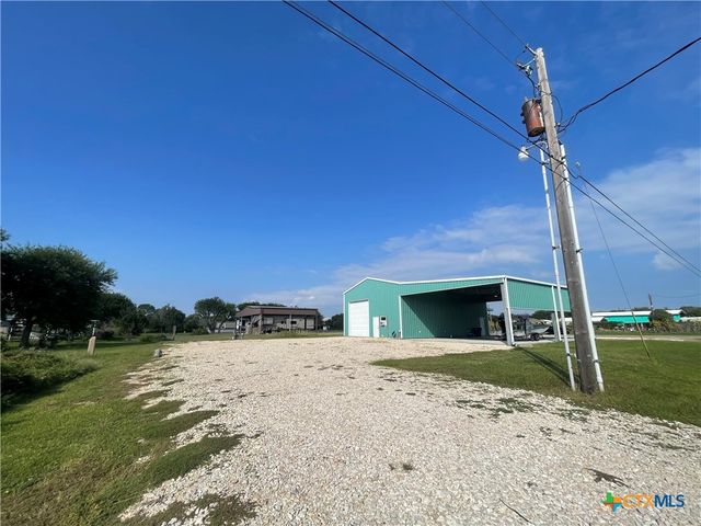 211 N 5th Street, Port O'connor, TX 77982