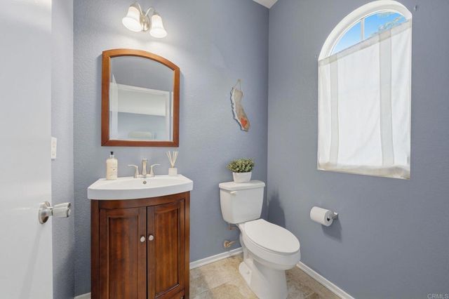 2022 Parker Mountain Road, Chula Vista, CA 91913
