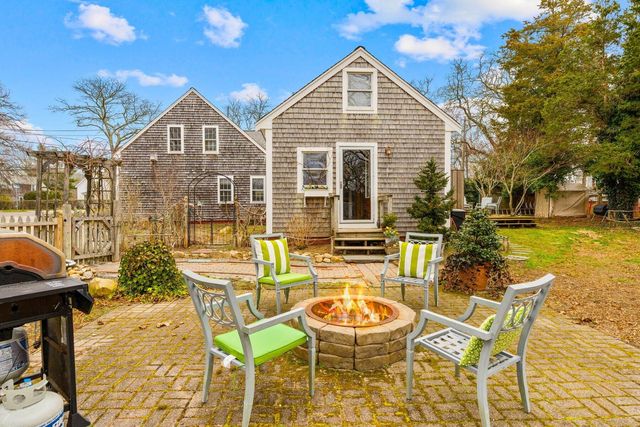 955 Main Street, Osterville, MA 02655