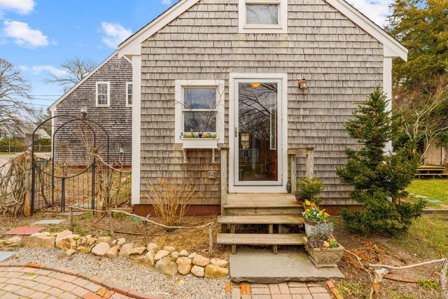 955 Main Street, Osterville, MA 02655