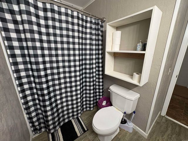 1402 Basil St, Corning, AR 72422