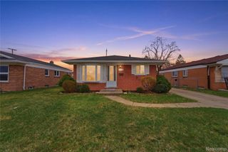 8164 Gerald Avenue, Warren, MI 48093