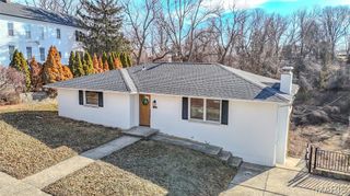 425 Belleview Avenue, Alton, IL 62002