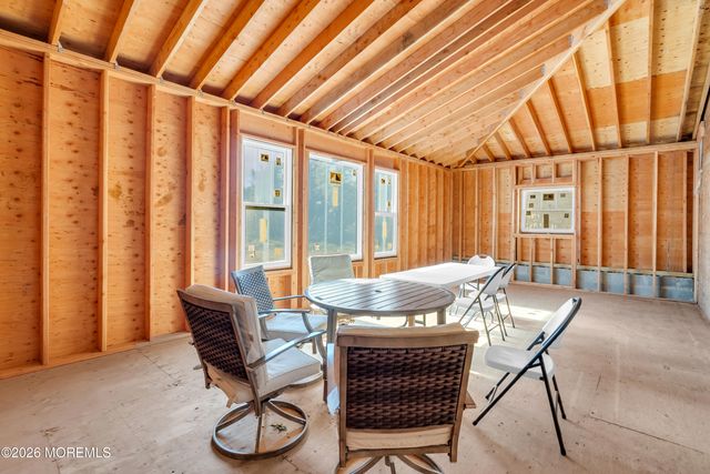 5 Oak Lane, Marlboro, NJ 07746