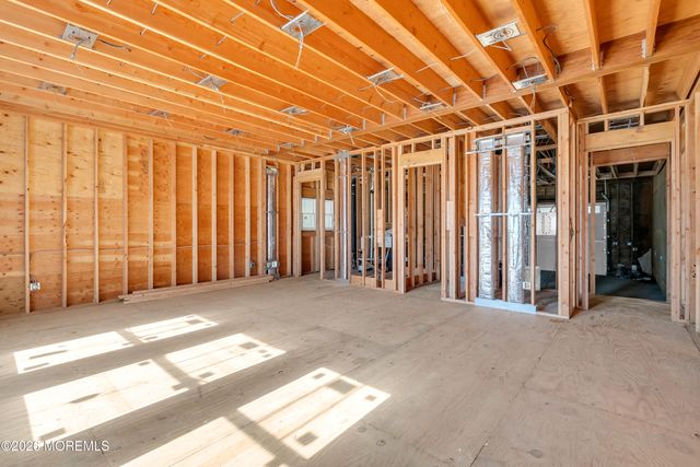 5 Oak Lane, Marlboro, NJ 07746