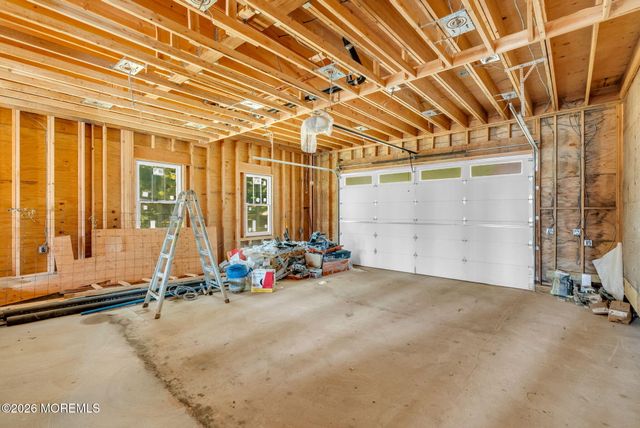 5 Oak Lane, Marlboro, NJ 07746