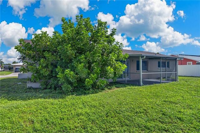1418 SE 23rd TER, Cape Coral, FL 33990