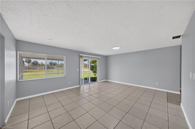 1418 SE 23rd TER, Cape Coral, FL 33990