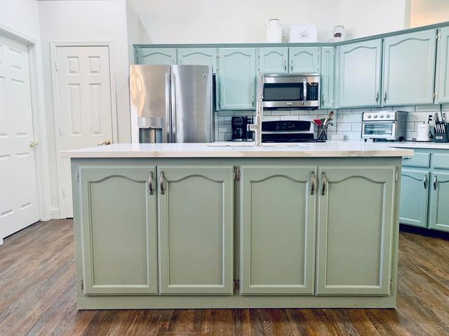 1067 N Roberta Way, Porterville, CA 93257