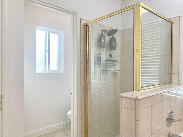 1067 N Roberta Way, Porterville, CA 93257