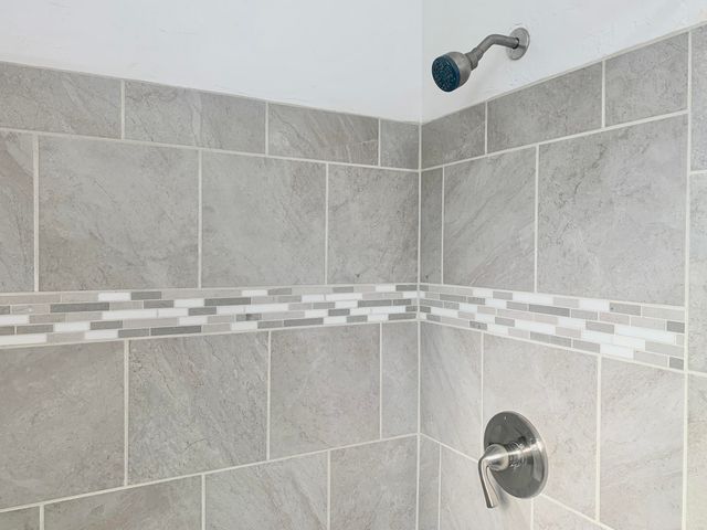 1067 N Roberta Way, Porterville, CA 93257