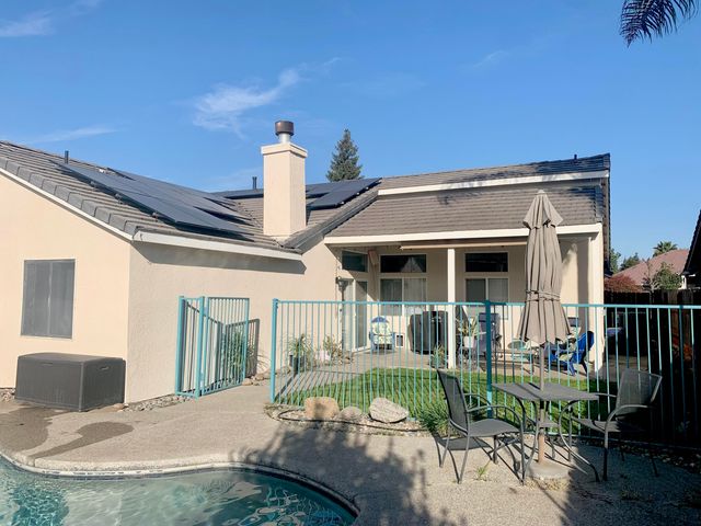 1067 N Roberta Way, Porterville, CA 93257