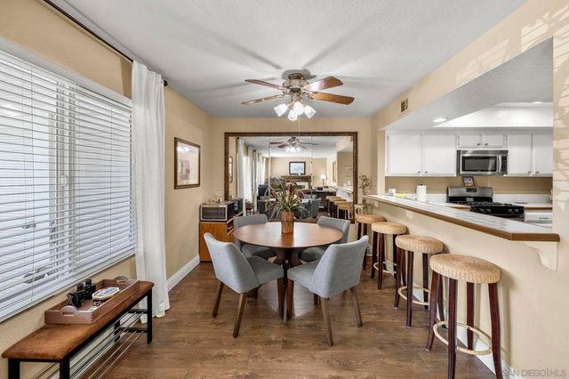 883 Ginger Ave, Carlsbad, CA 92011