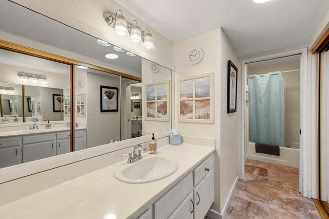 883 Ginger Ave, Carlsbad, CA 92011