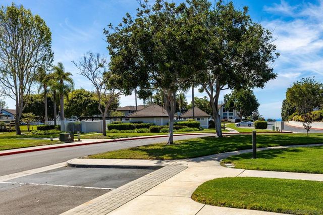 883 Ginger Ave, Carlsbad, CA 92011