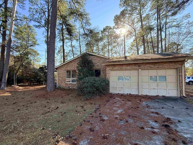 3147 Wedgewood Drive, Macon, GA 31211