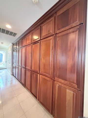 12440 Windermere Oaks Ct, Baton Rouge, LA 70810