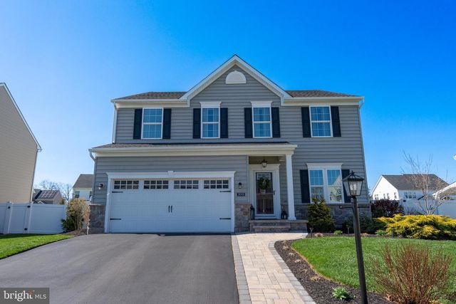 3013 SADDLEWOOD DR, Pennsburg, PA 18073