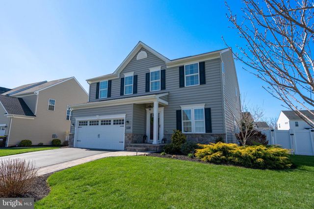 3013 SADDLEWOOD DR, Pennsburg, PA 18073