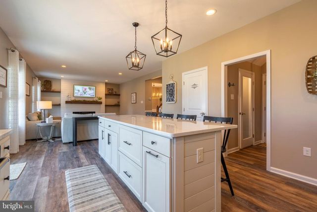 3013 SADDLEWOOD DR, Pennsburg, PA 18073
