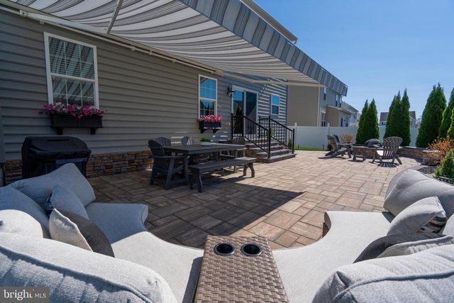 3013 SADDLEWOOD DR, Pennsburg, PA 18073