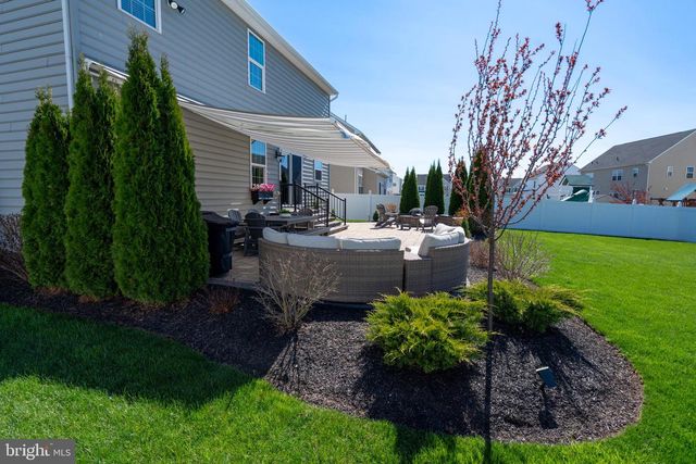 3013 SADDLEWOOD DR, Pennsburg, PA 18073