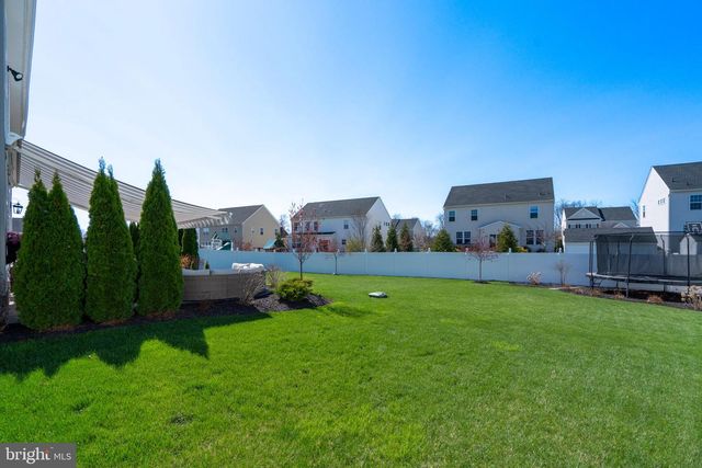 3013 SADDLEWOOD DR, Pennsburg, PA 18073