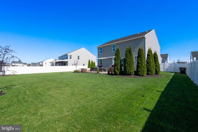 3013 SADDLEWOOD DR, Pennsburg, PA 18073