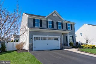 3013 SADDLEWOOD DR, Pennsburg, PA 18073