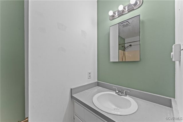 7145 Foxbernie Dr, Mechanicsville, VA 23111