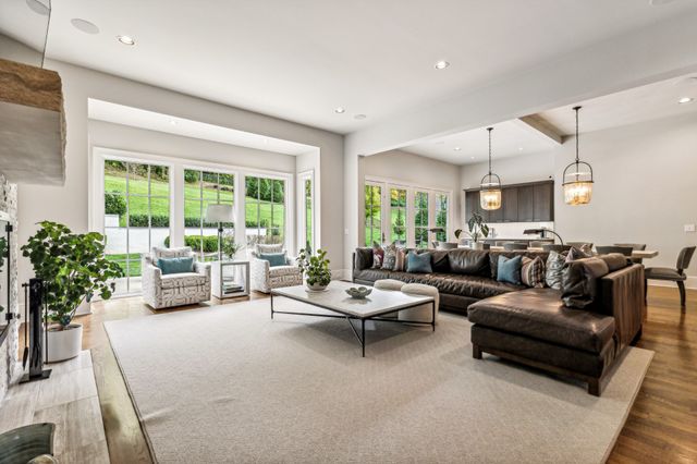 822 Windstone Blvd, Brentwood, TN 37027